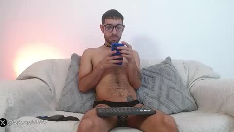 REY PABLO Independent online show from March 25, 11:44 pm