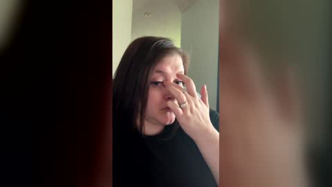riah_babbie online show from May 11, 4:04 pm
