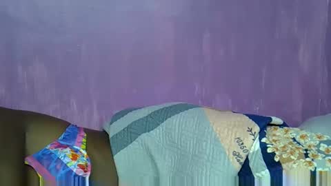 Snapshot of riana_sha chatting on March 12, 11:33 pm riana_sha online show from March 12, 11:33 pm