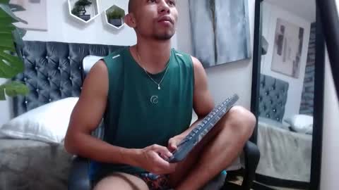 richar_voller online show from December 22, 12:12 pm