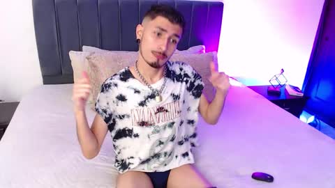 Richard online show from February 6, 12:22 am