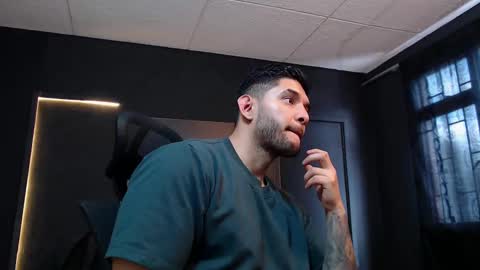 Ricardo online show from November 10, 2:31 pm