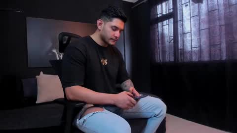 Ricardo online show from October 11, 3:59 pm