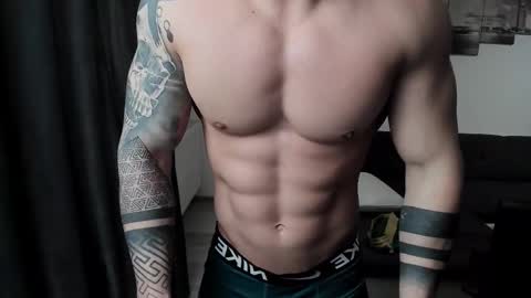 RichardDarell online show from February 14, 7:44 am