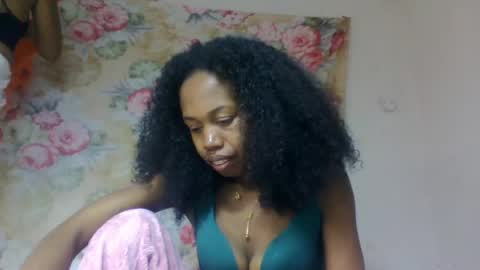 richimelaa online show from May 23, 11:50 am