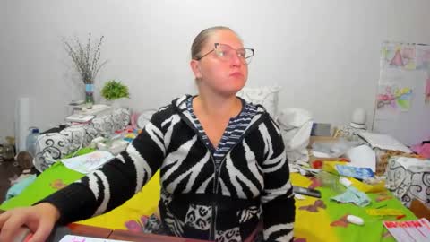 Anna - not anna - right Anna  online show from November 9, 3:37 pm