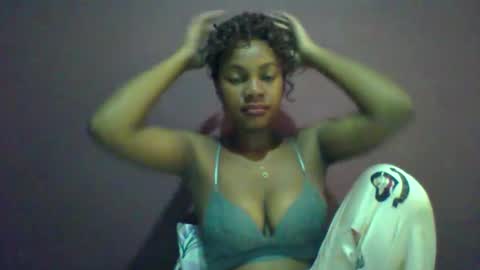 ricie001 online show from March 23, 7:46 am