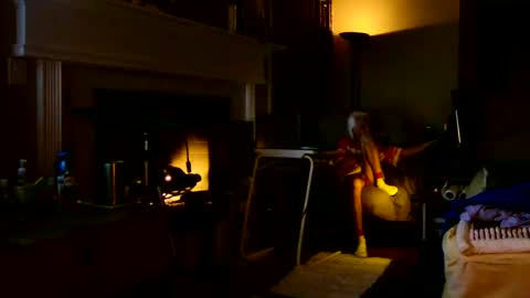 PINK HOLE TWINK online show from April 22, 3:02 am