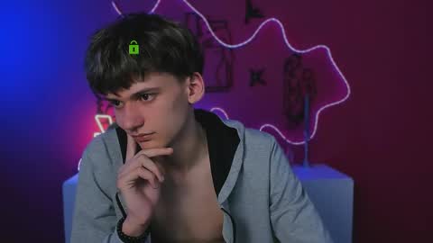 Rico online show from April 18, 7:58 pm