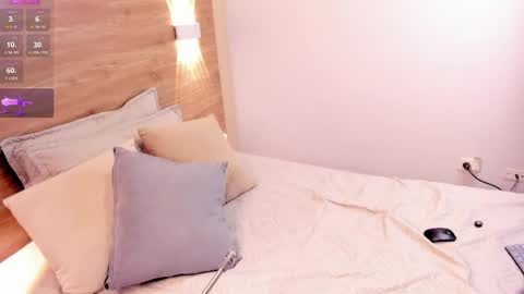 Sara online show from April 22, 10:11 am