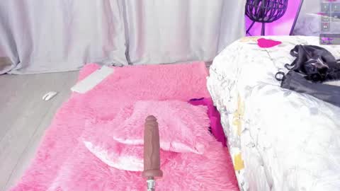 Sara online show from March 10, 10:18 am