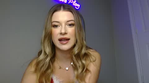 riley depp online show from December 10, 10:47 pm