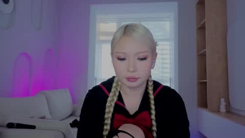 rileymee online show from September 13, 3:42 am