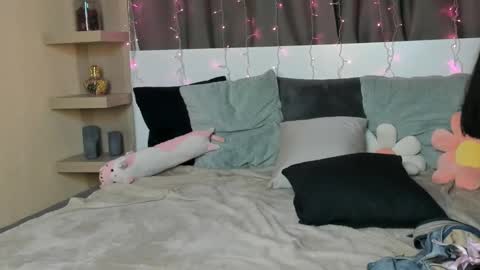 Emily online show from February 20, 11:53 am