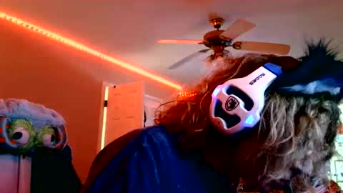 TheRealCatNoir online show from May 26, 7:03 am