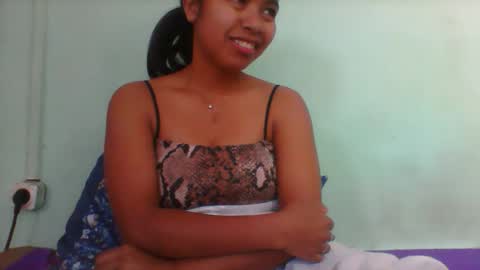 rinah856024 online show from November 19, 5:40 am