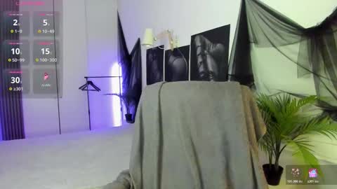 Alice online show from March 27, 9:49 pm