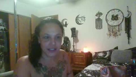 ritcheyteania1980 online show from February 10, 3:31 am