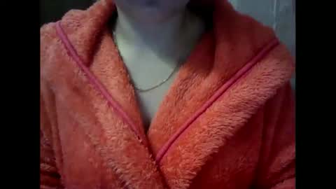 RiveraMaureen online show from October 14, 12:57 am