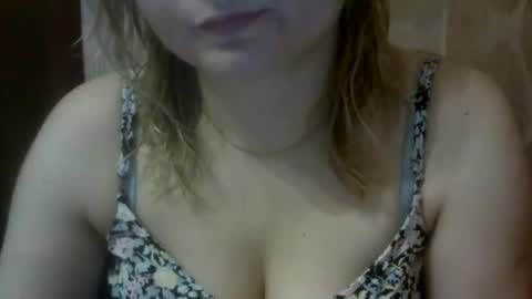 RiveraMaureen online show from December 4, 4:32 pm