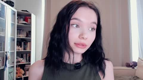 Rina online show from February 4, 9:35 am