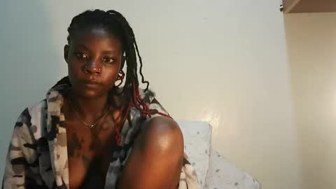 rlessing2 online show from March 5, 10:19 pm