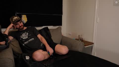 Ryan aka KeylimeRy online show from October 19, 9:47 am