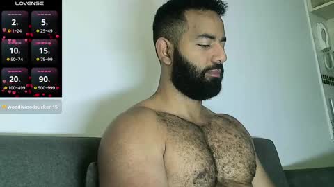 Snapshot of roa32sebas chatting on February 19, 2:22 pm SebasRoa online show from February 19, 2:22 pm