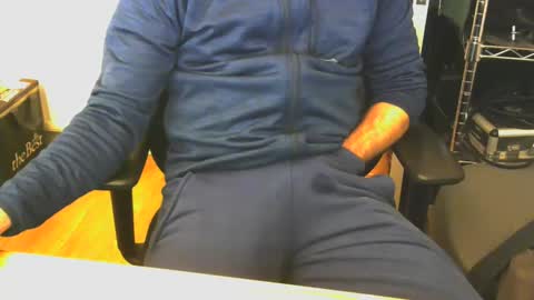 rob3616 online show from February 28, 10:36 pm