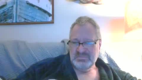 rob872217 online show from December 2, 10:13 am