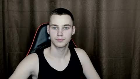 robert10211 online show from February 6, 7:40 pm