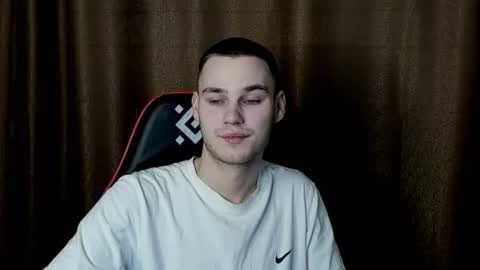 robert10211 online show from January 30, 7:59 pm