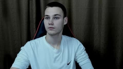 robert10211 online show from January 16, 8:25 pm