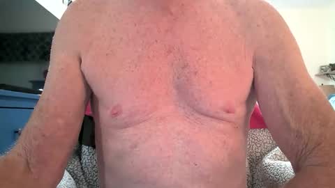 robert online show from December 1, 8:51 pm