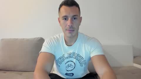 roberto4ever online show from September 29, 2:27 pm