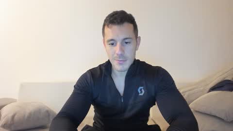 roberto4ever online show from December 1, 5:22 pm