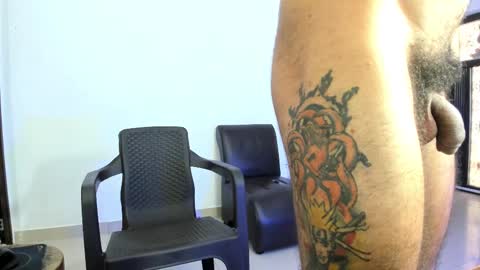 roberx_12 online show from February 16, 5:37 pm