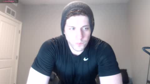 Snapshot of robknocks chatting on February 28, 12:32 am Rob Knocks online show from February 28, 12:32 am