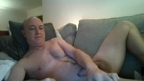 Snapshot of robster12345 chatting on December 7, 9:50 pm robster12345 online show from December 7, 9:50 pm