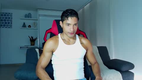 roby_millerr online show from April 6, 5:36 pm
