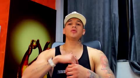 rocco_santos online show from December 15, 4:19 am