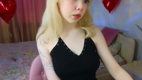 rochelle_dolly online show from March 20, 1:38 pm