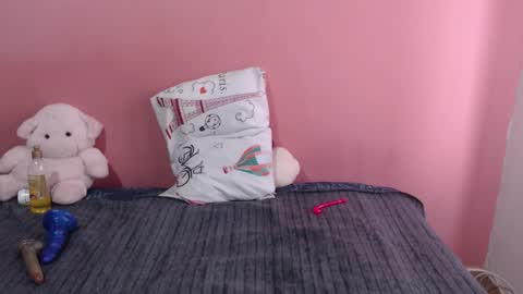 Rochelle online show from February 24, 7:50 pm