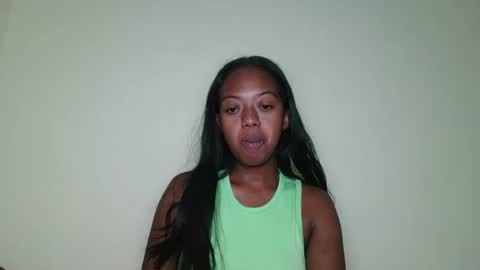 rochellinah online show from April 26, 1:42 pm