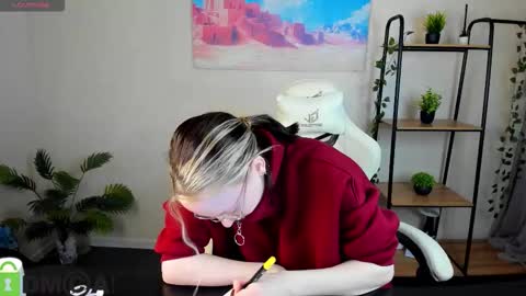 Rockett online show from December 5, 1:27 am