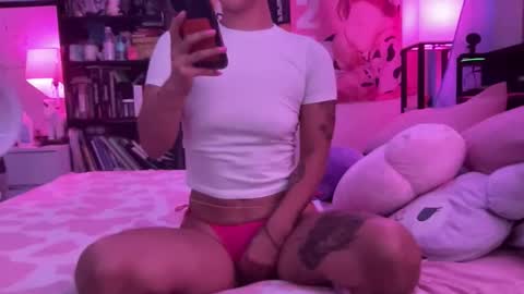 rockiifoxx online show from May 30, 10:02 am