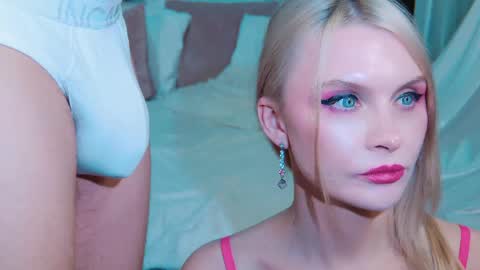 Lina and Den online show from April 18, 7:07 pm