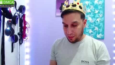 Thiago independent model online show from November 14, 8:55 pm