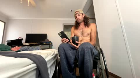 Rollinintheweeds online show from September 21, 5:50 pm