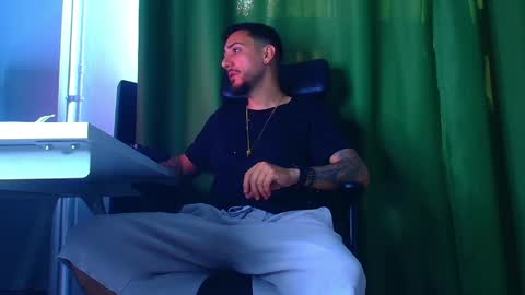 romaniamaster1 online show from April 27, 5:49 am